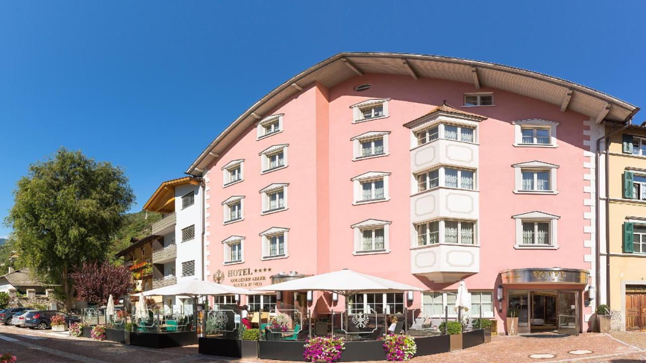 Cityhotel Goldener Adler B&B Chiusa Exterior foto